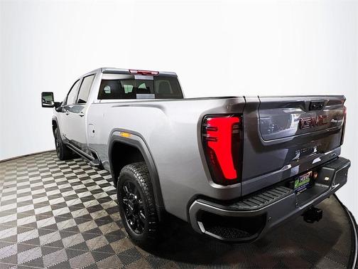2025 GMC Sierra 3500 AT4