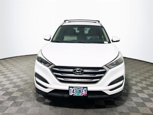 2017 Hyundai TUCSON SE Plus