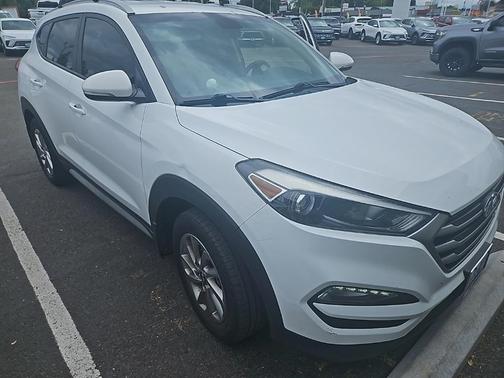 2017 Hyundai TUCSON SE Plus