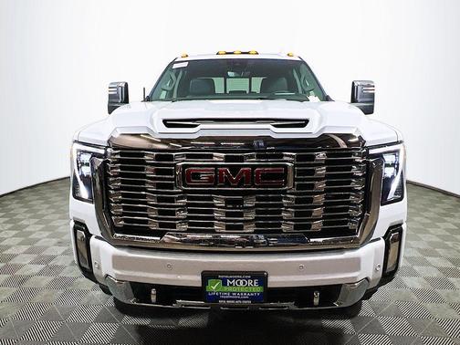 Glacier White 2026 GMC Sierra 2500 Denali