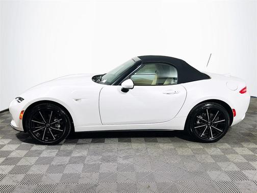 2025 Mazda MX-5 Miata Grand Touring
