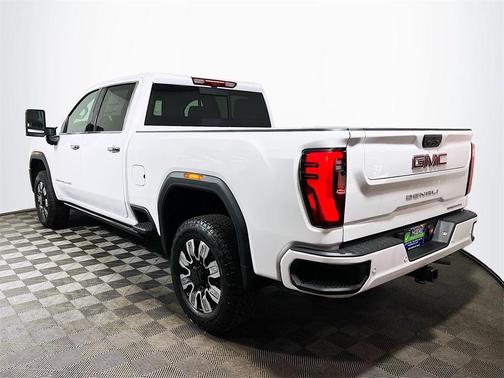 2025 GMC Sierra 3500 Denali