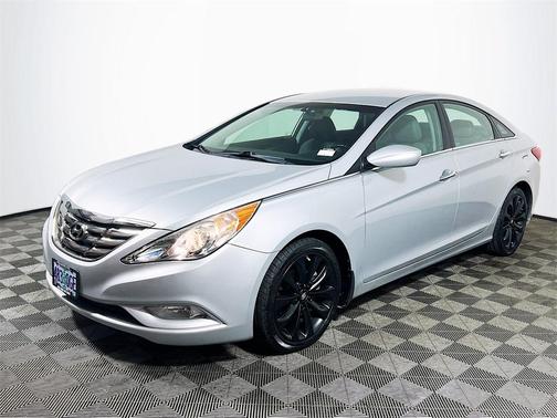 2011 Hyundai SONATA SE