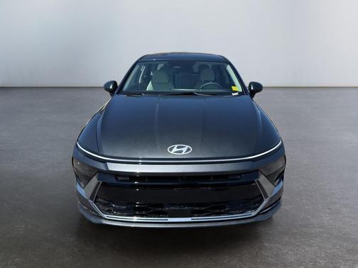 2025 Hyundai SONATA Hybrid SE