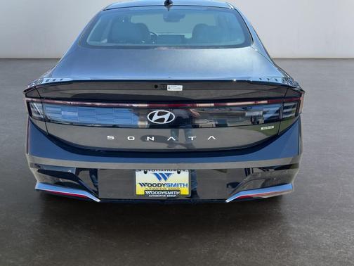 2025 Hyundai SONATA Hybrid SE