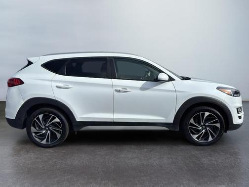 2021 Hyundai TUCSON Sport