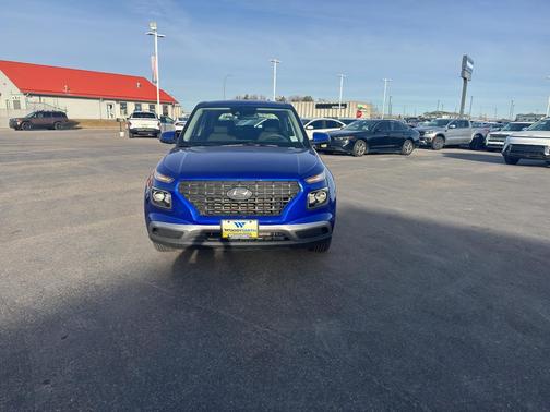 2021 Hyundai VENUE SE