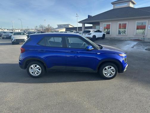 2021 Hyundai VENUE SE