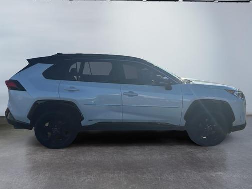 2019 Toyota RAV4 Hybrid SE