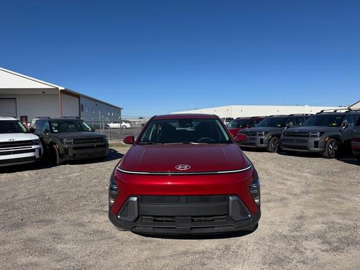 2025 Hyundai KONA SE