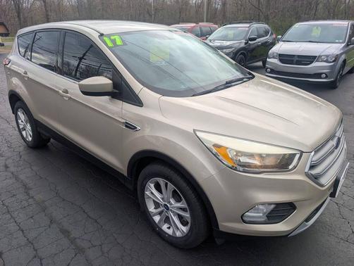 Tan 2017 Ford Escape SE
