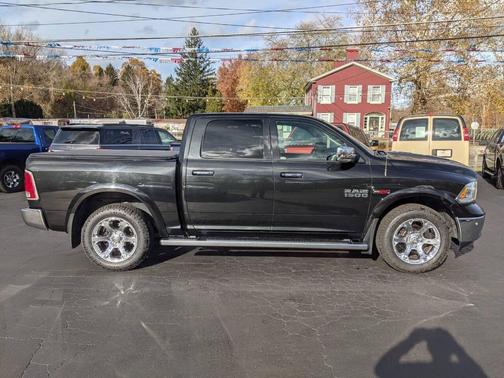 Black Clear Coat/Bright Silver Metallic Clear Coat 2015 RAM 1500 Laramie