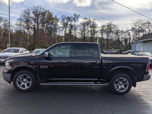Black Clear Coat/Bright Silver Metallic Clear Coat 2015 RAM 1500 Laramie