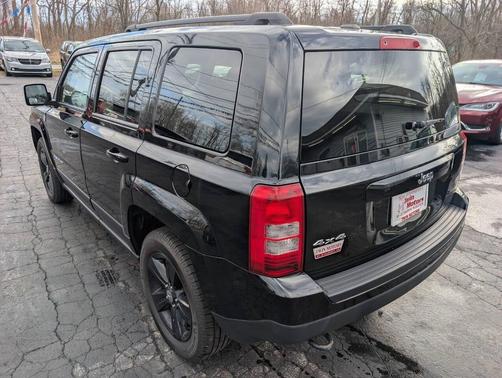 Black Clear Coat 2017 Jeep Patriot Latitude