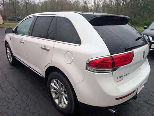 White Platinum Metallic Tri-Coat 2015 Lincoln MKX Base