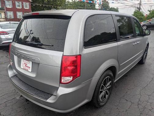 Granite Crystal Metallic Clear Coat 2016 Dodge Grand Caravan AVP/SE