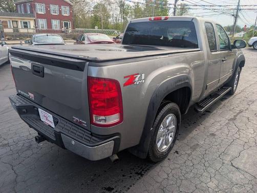 Gray Metallic 2013 GMC Sierra 1500 SLE1