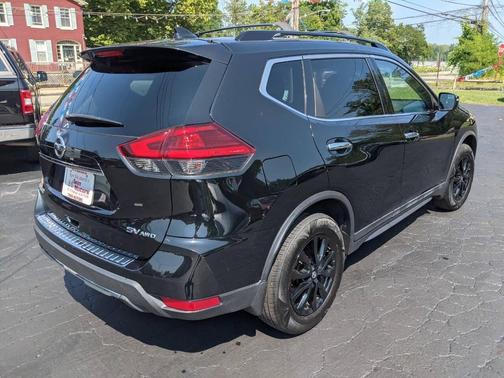 Magnetic Black 2017 Nissan Rogue SV
