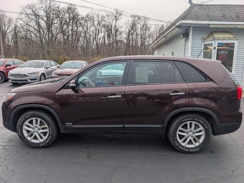 Dark Cherry 2015 Kia Sorento LX