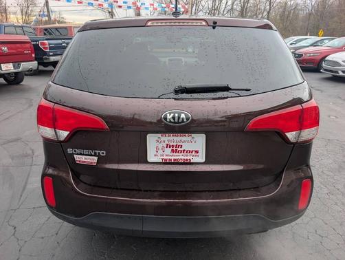 Dark Cherry 2015 Kia Sorento LX