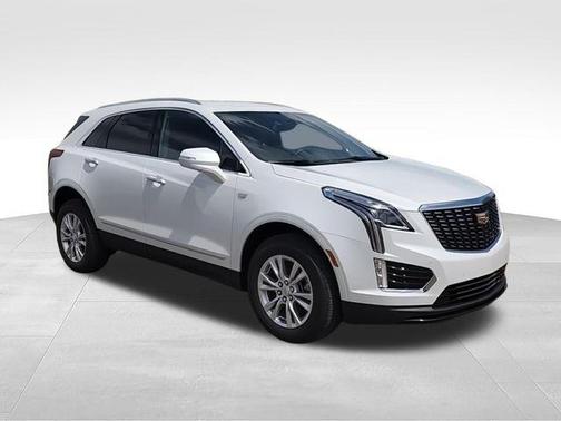 Crystal White Tricoat 2026 Cadillac XT5 Luxury