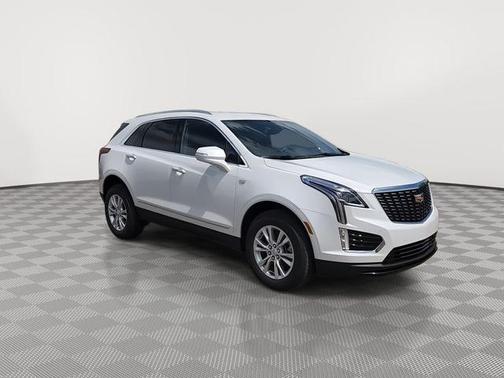 Crystal White Tricoat 2026 Cadillac XT5 Luxury