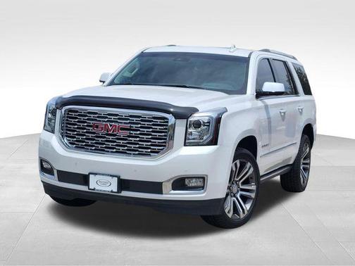 White Frost Tricoat 2019 GMC Yukon Denali