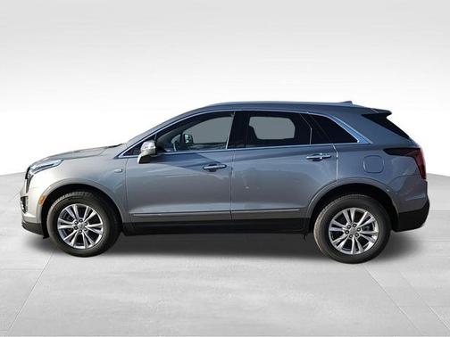 Argent Silver Metallic 2026 Cadillac XT5 Luxury