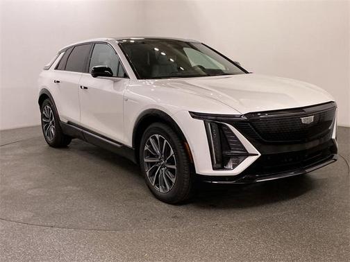 2025 Cadillac LYRIQ Sport w/1SJ