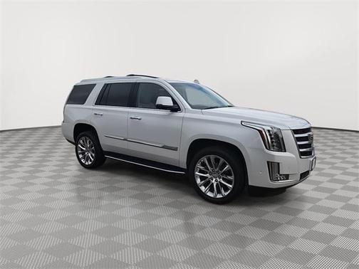 2018 Cadillac Escalade Luxury