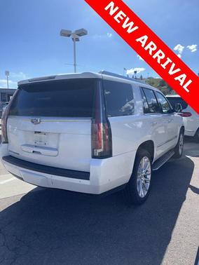 2018 Cadillac Escalade Luxury