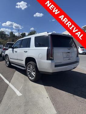 2018 Cadillac Escalade Luxury