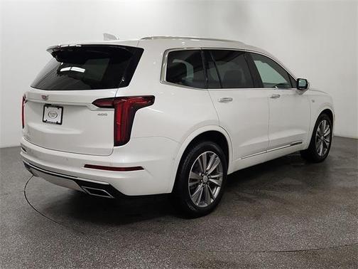 2022 Cadillac XT6 Premium Luxury AWD