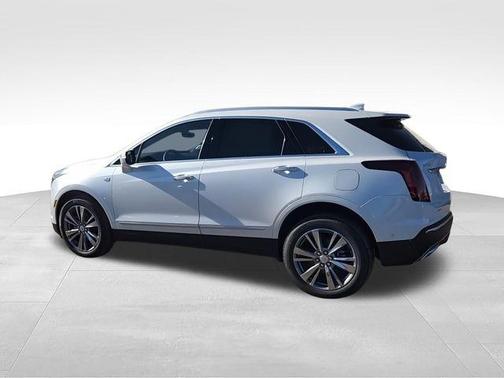 Crystal White Tricoat 2026 Cadillac XT5 Premium Luxury