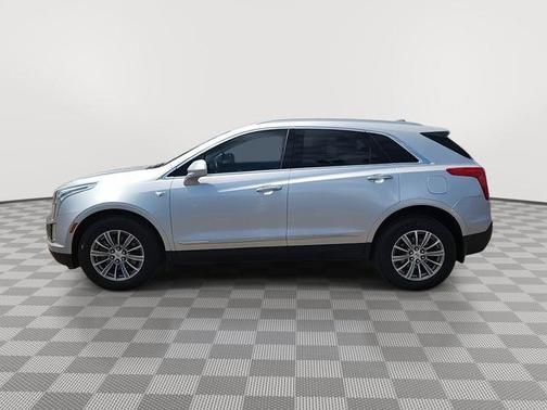 Radiant Silver Metallic 2017 Cadillac XT5 Luxury
