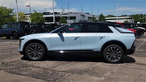 2025 Cadillac LYRIQ Sport