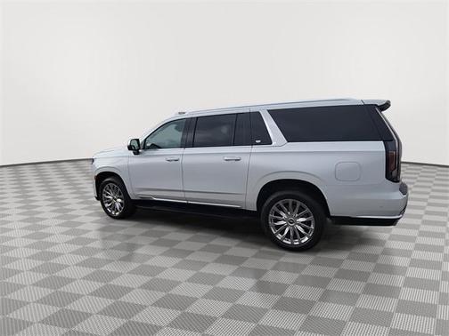 2022 Cadillac Escalade ESV Premium Luxury