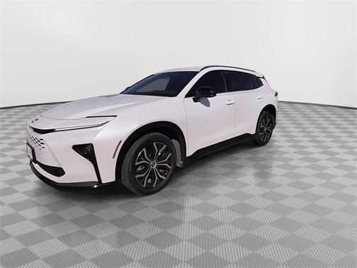 2025 Toyota Crown Signia XLE