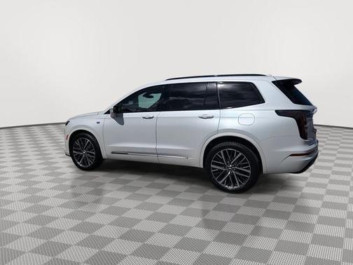 Crystal White Tricoat 2022 Cadillac XT6 Sport AWD