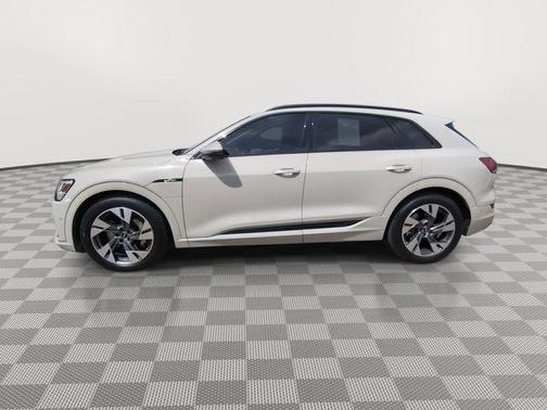 2021 Audi e-tron Premium