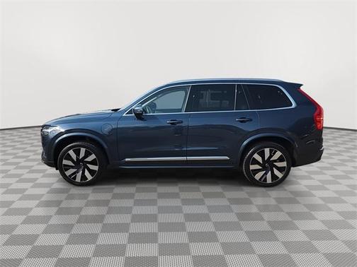 2024 Volvo XC90 Recharge Plug-In Hybrid T8 Plus Bright Theme 7-Seater