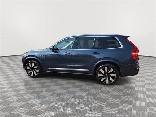 2024 Volvo XC90 Recharge Plug-In Hybrid T8 Plus Bright Theme 7-Seater