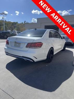 2016 Mercedes-Benz E-Class 4MATIC