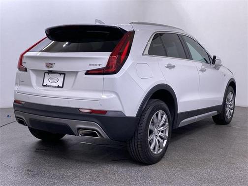 2021 Cadillac XT4 Premium Luxury