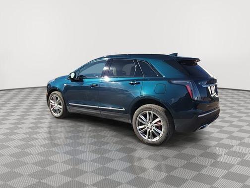 2025 Cadillac XT5 Sport