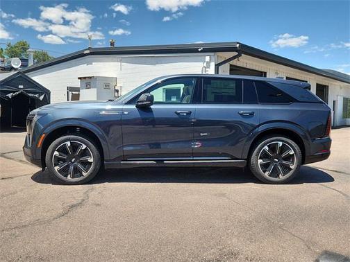 2025 Cadillac Escalade IQ Sport 2