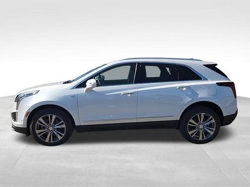Crystal White Tricoat 2026 Cadillac XT5 Premium Luxury