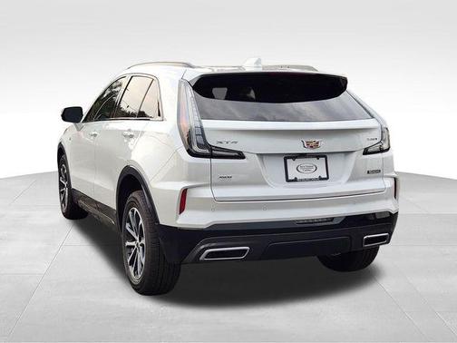 Crystal White Tricoat 2024 Cadillac XT4 Sport