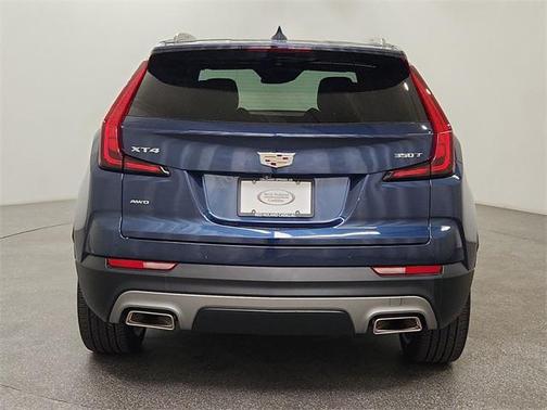 2021 Cadillac XT4 Premium Luxury