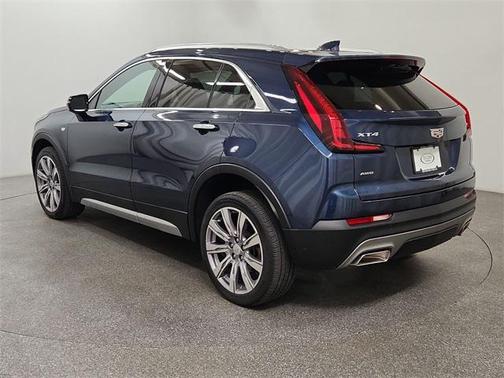 2021 Cadillac XT4 Premium Luxury